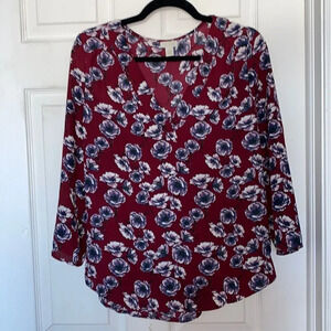 Hinge Floral Top